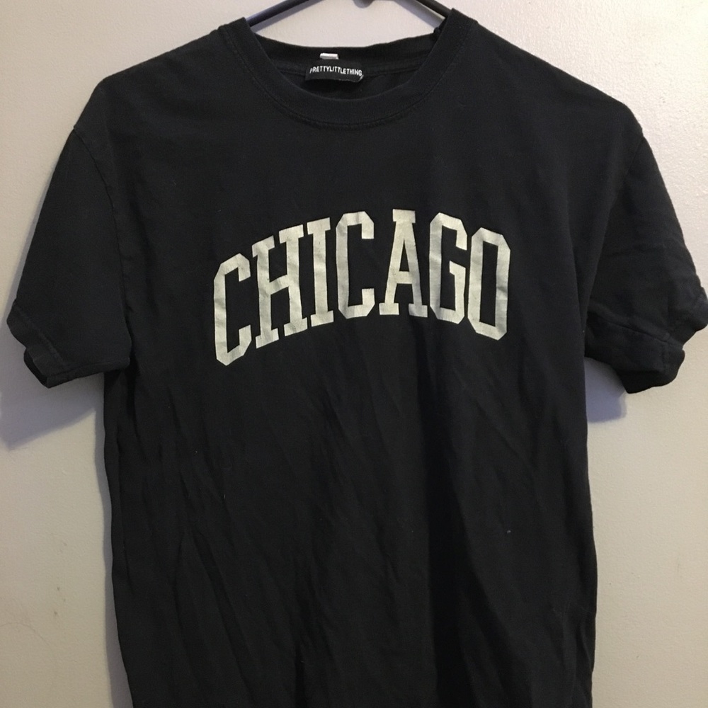 PrettyLittleThing Graphic Tee